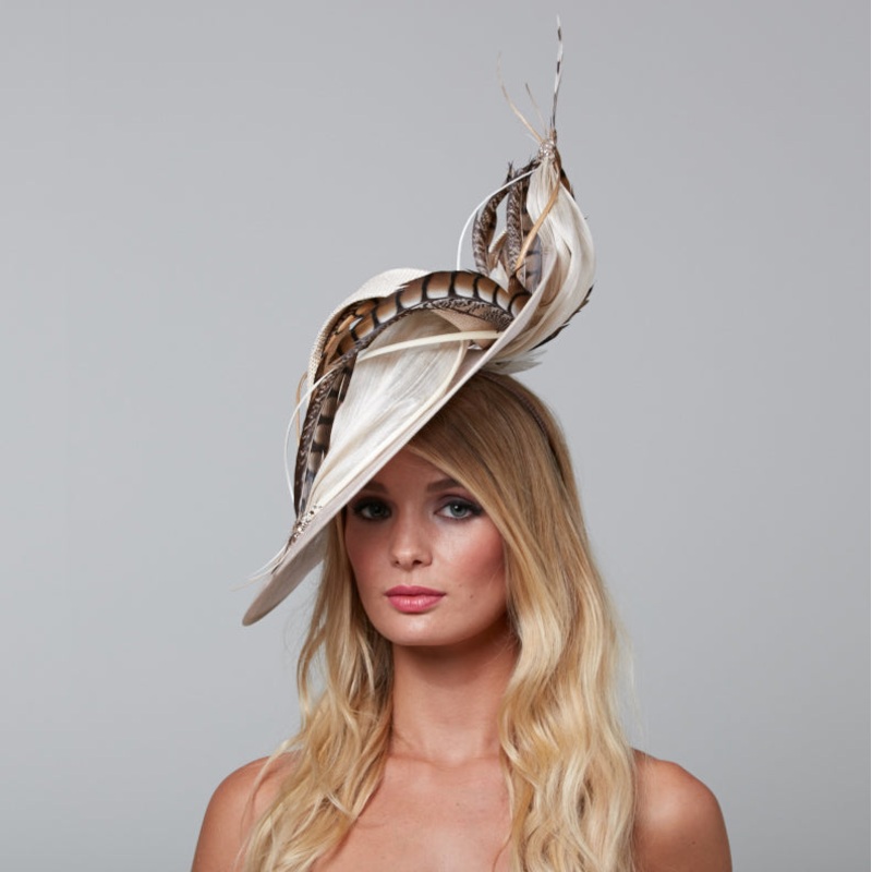 Hare - Gold|Gold|Bespoke