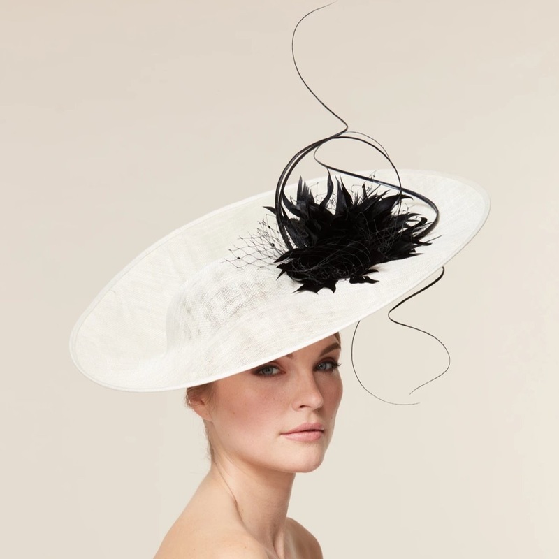 Oprah|Ivory/Black|Bespoke