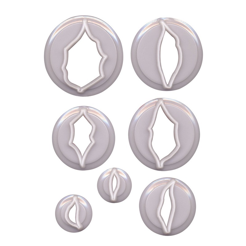 FMM 7 Piece Poinsettia Cutters
