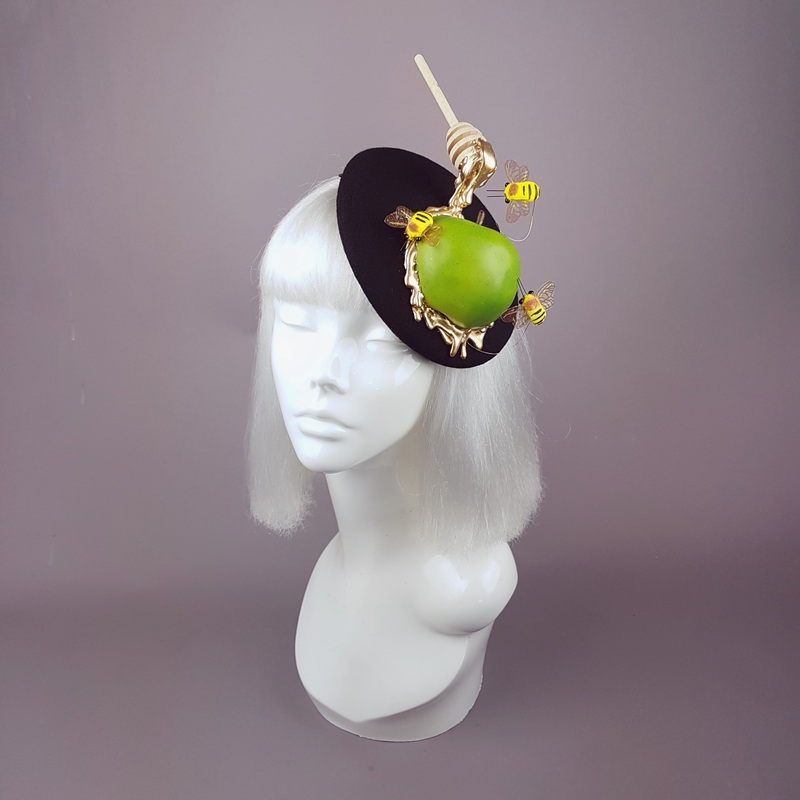 Dolcezza Bee, Honey & Apple Hat
