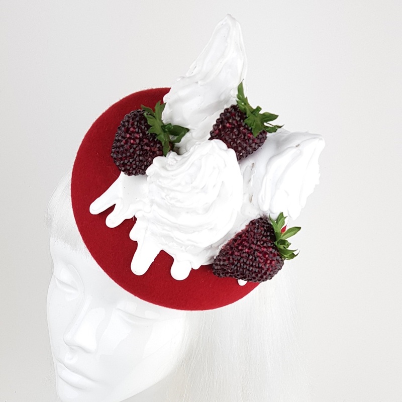 Merengn de Fresas Strawberries and Cream Hat