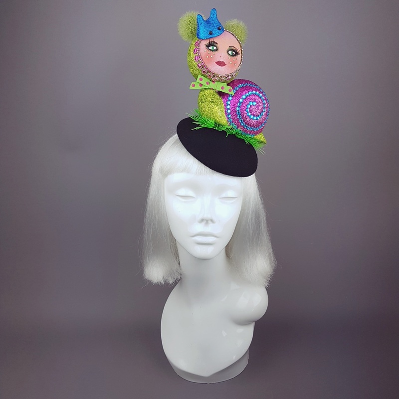 Slither Glitter Doll Face Snail Hat