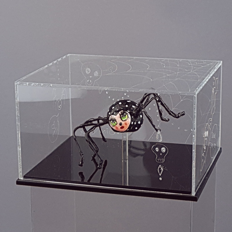Graphomoa Pop Surreal Spider Doll Sculpture in A Hand Engraved Clear Box