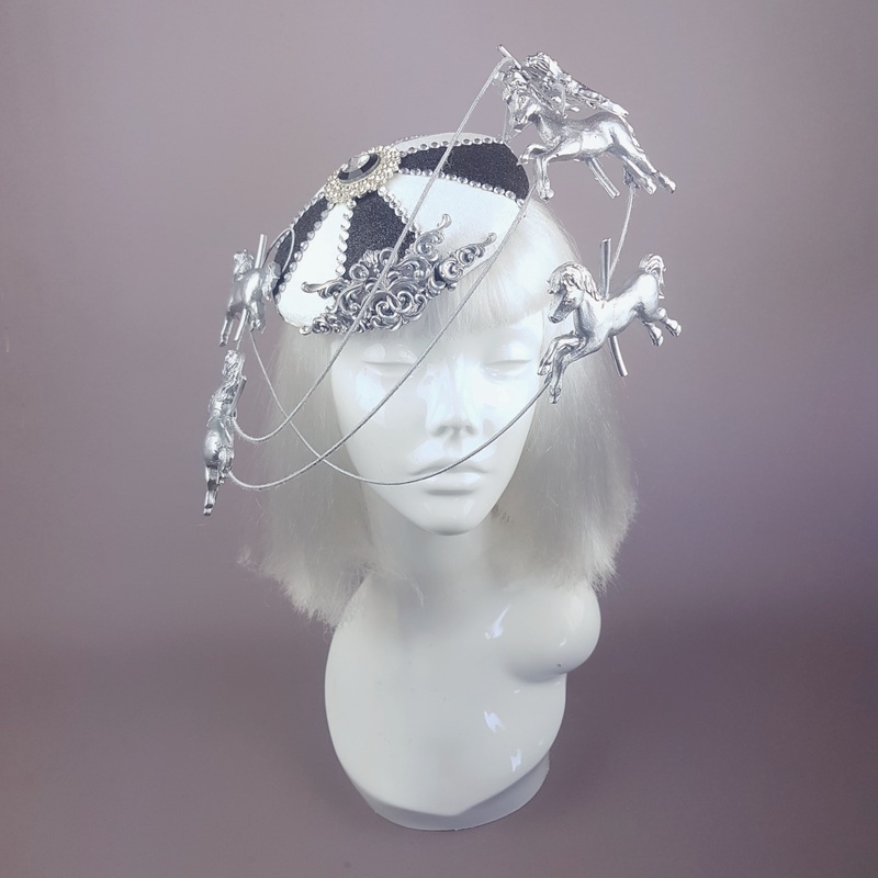 Cirque Black & White Circus Carousel Wired Veil Hat