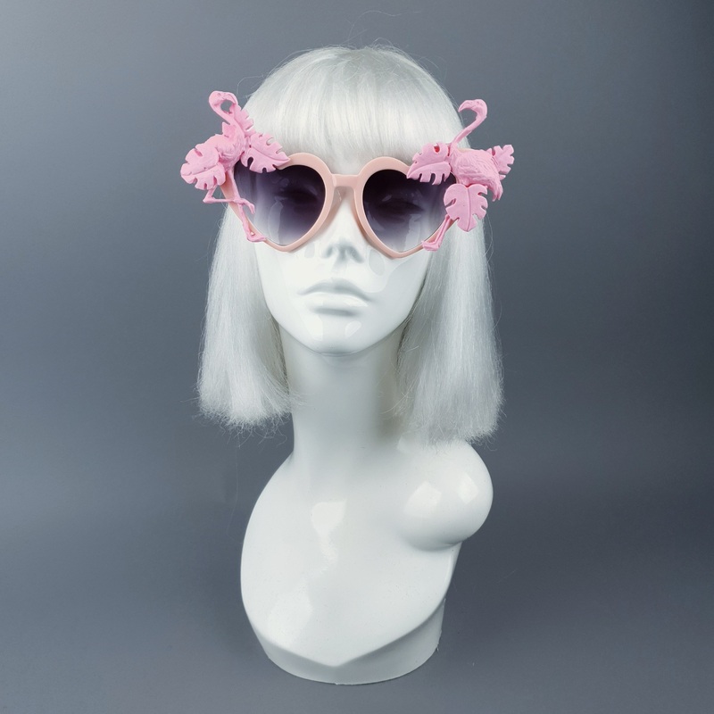 Fenicottero Pink Flamingo & Leaf Heart Shaped Sunglasses