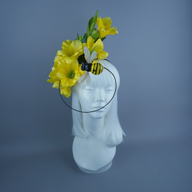 Hesperia Bright Yellow Gladioli Flowers & Bee Headdress