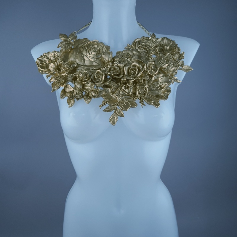 Lanira Large Gold Roses Necklace