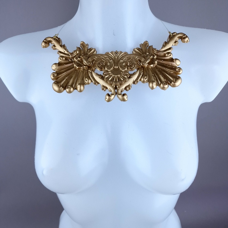 Aragorn Gold Filigree Necklace