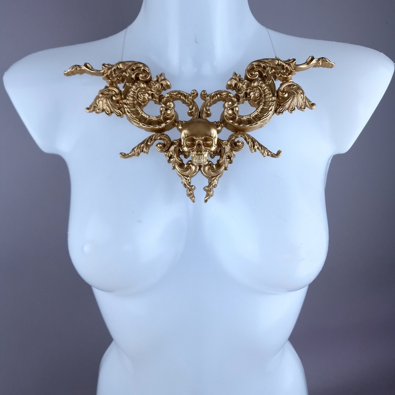 Nujalik Gold Skull & Filigree Neckpiece
