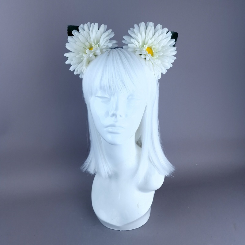 Posy White Flower Ear Headpiece