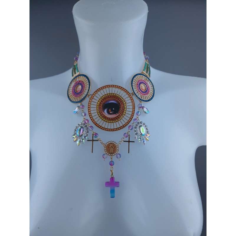 Troisime Bradley Doll Eye Necklace