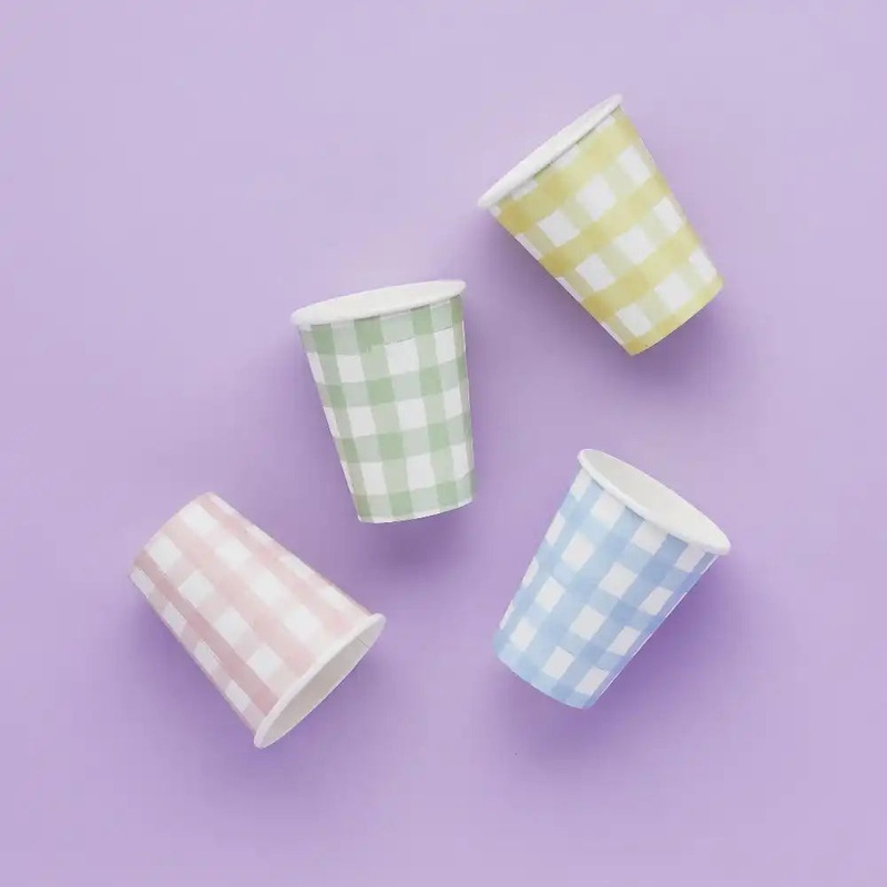 Gingham Paper Cups (x8)