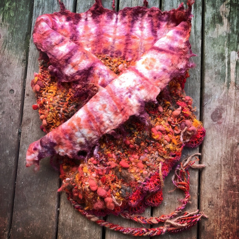 Giant statement scarf with knitting and felt - Burgundy