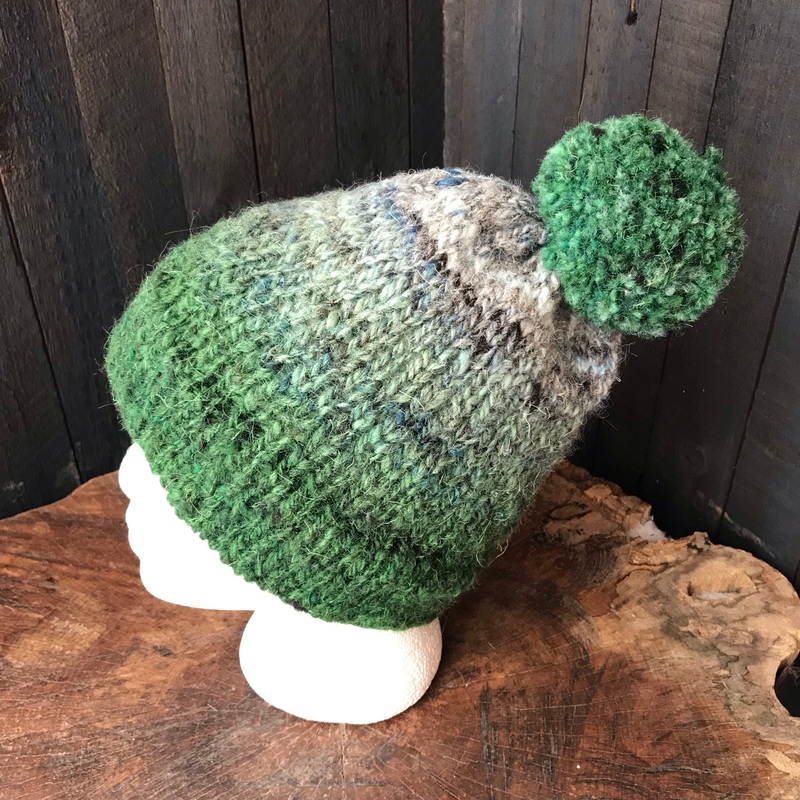Green  beanie 100% wool Tuque verte laine