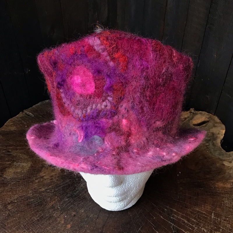 Pink felted hat 100% a Wool size 23