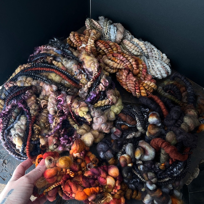 Clair obscur - large set of jumbo art yarn
