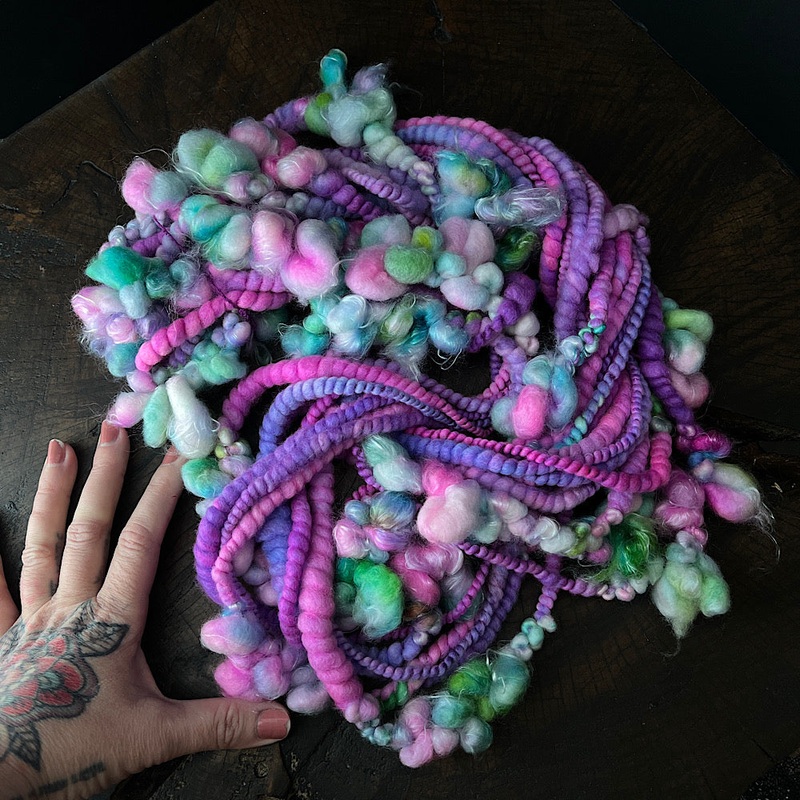 Iris - bubbly art yarn|85 grams or 3 oz