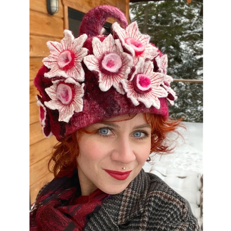 Winter is blooming - Felted hat 23.5 medium