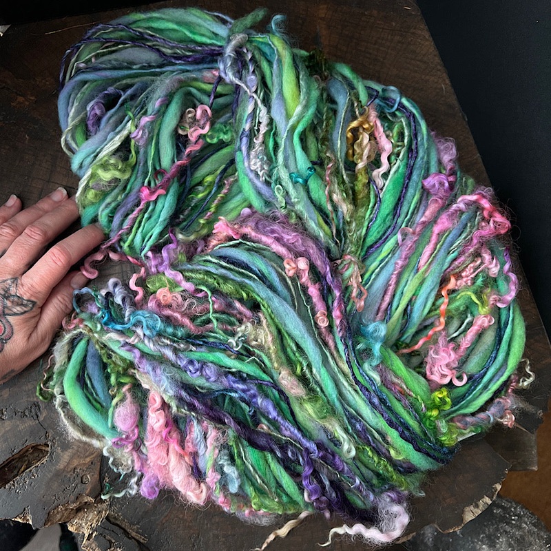 Aqua roses - single art yarn