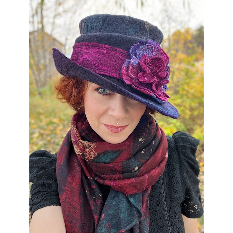 Felted top hat with flower - 24