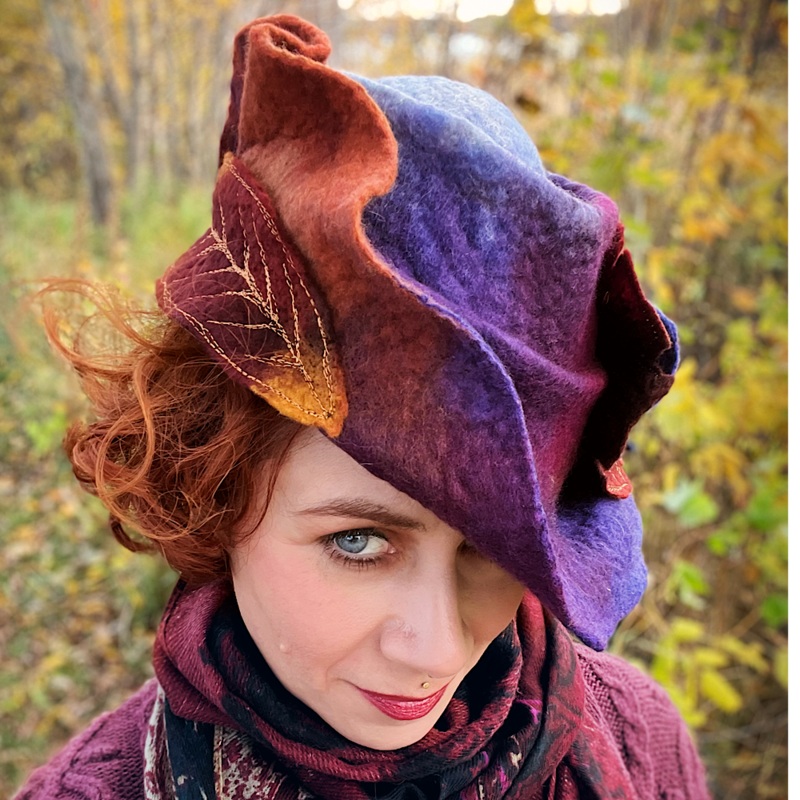 Felted top hat with leaves - 22 1/4