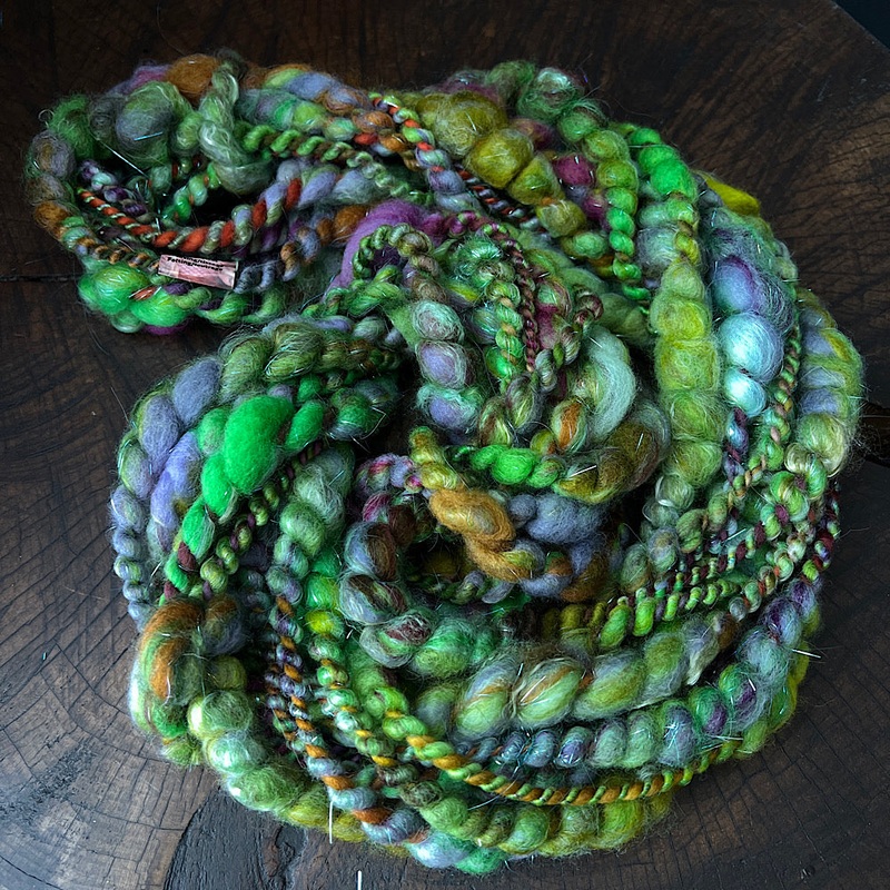 Fluffy spiral in mint green|55 grams or 1.9 oz