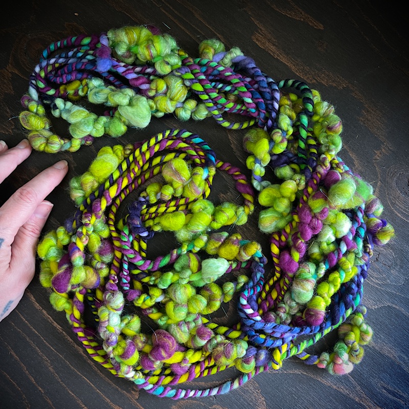 Fresh grapes weaving art yarn|90 grams or 3.1 oz|65 grams or 2.3 oz|50 grams or 1.7 oz