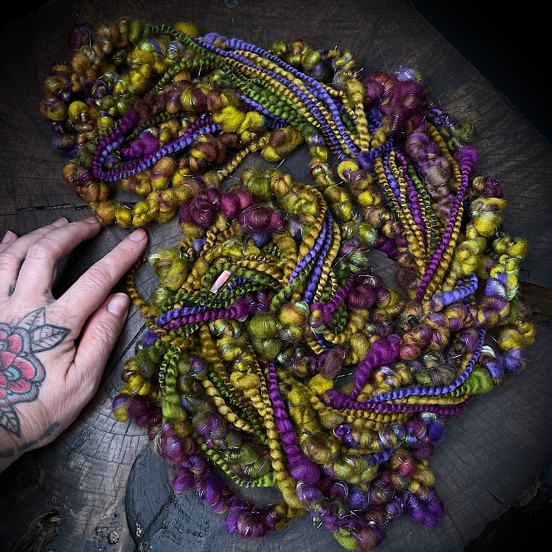 Roasted aubergines art yarn|90 grams or 3.1 oz|75 grams or 2.6 oz