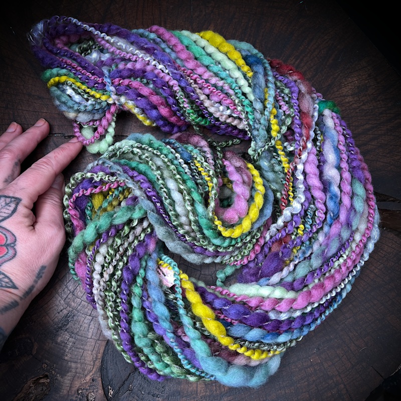 Sage et Violette spiral yarn|55 grams or 1.9 oz|80 grams or 2.8 oz