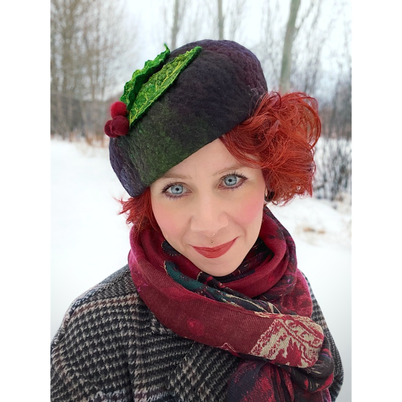 Felted pillbox hat beret size small
