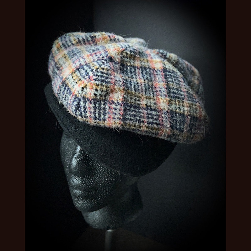 Wool newsboys cap size 23