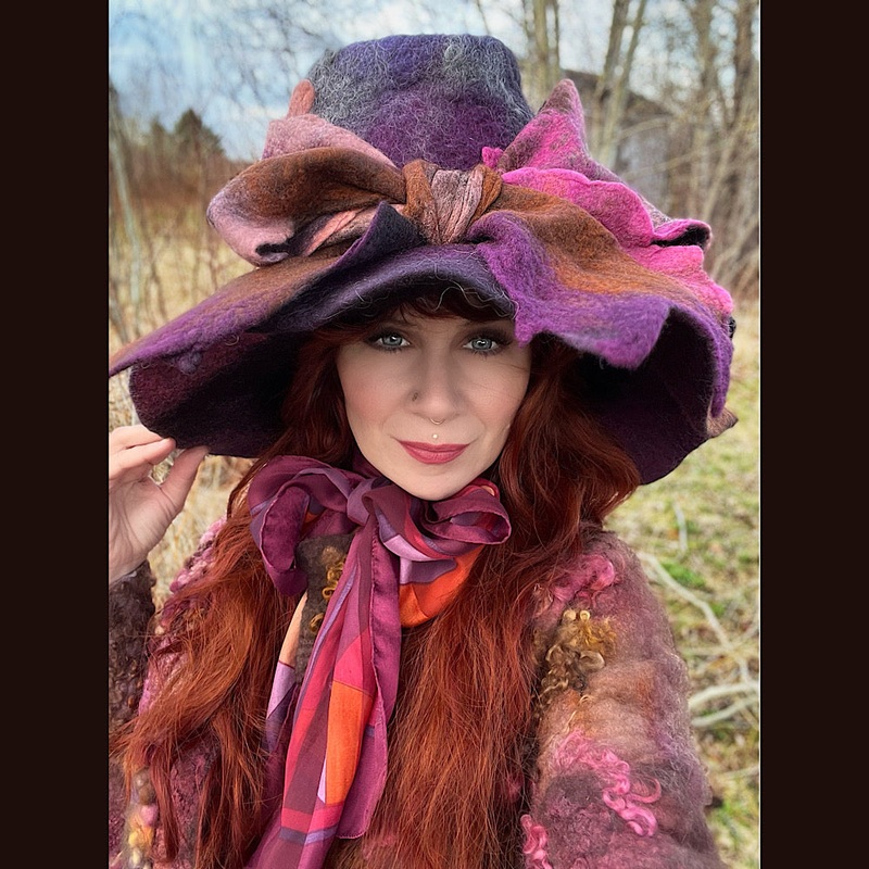 Large brim Felted hat with bow 24 large