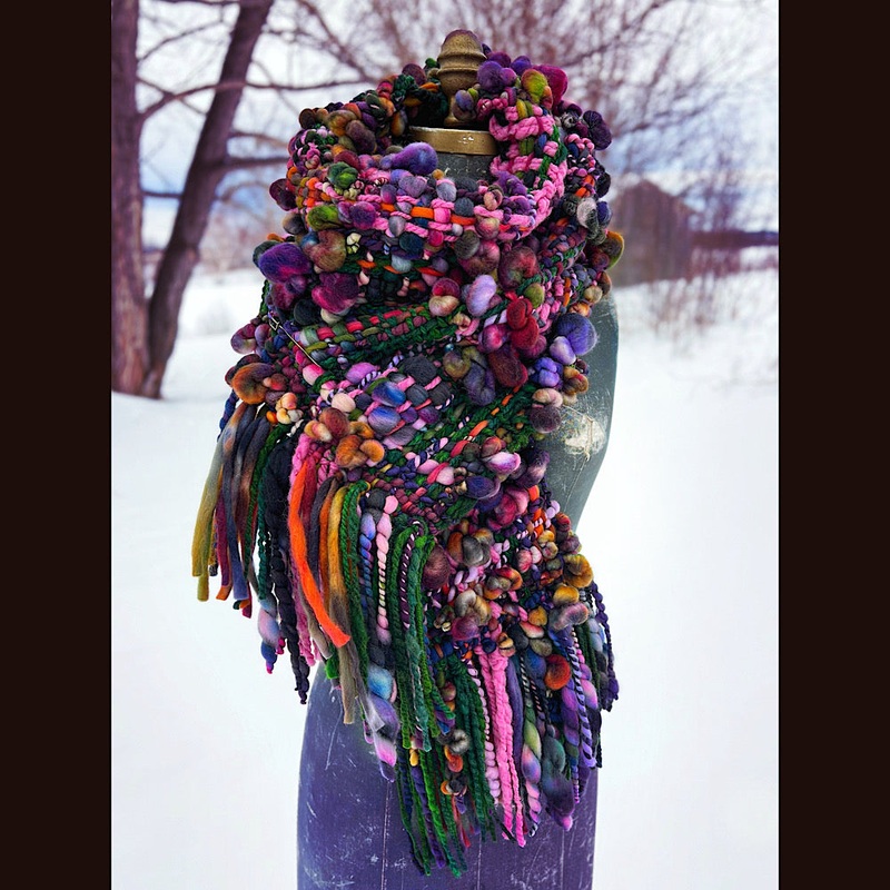 Woven scarf made of hand spun yarn 84 X 9