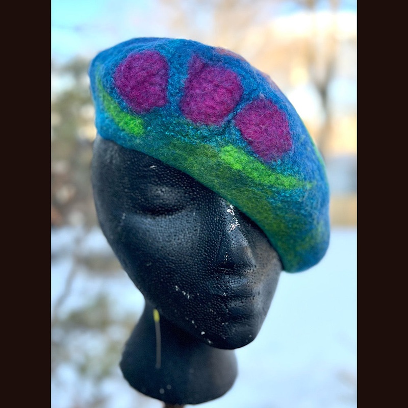 Felted beret 23 medium