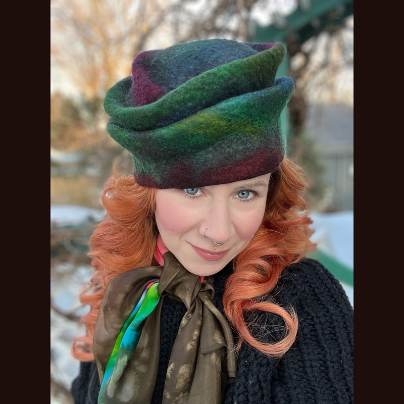 Felted top hat 23 1/2 medium