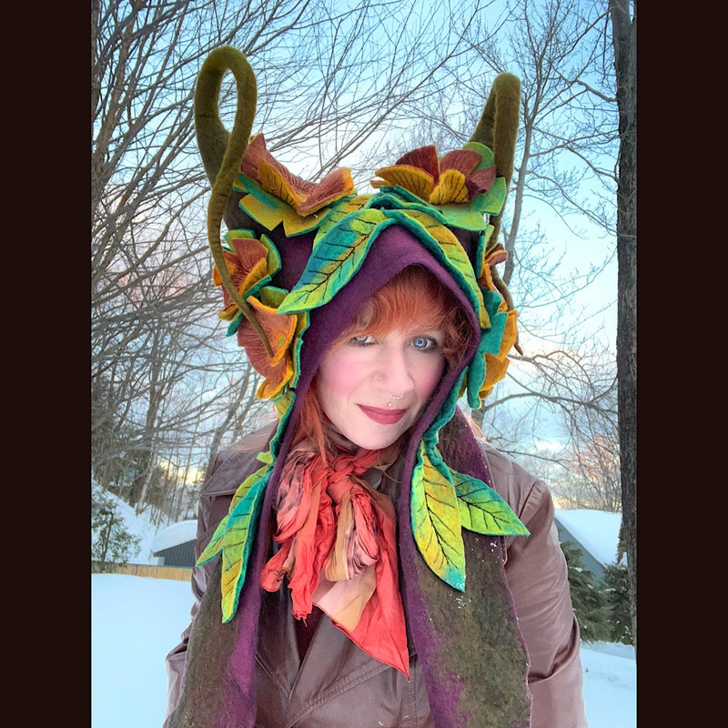 Lesprit des bois felted hood size 23 medium