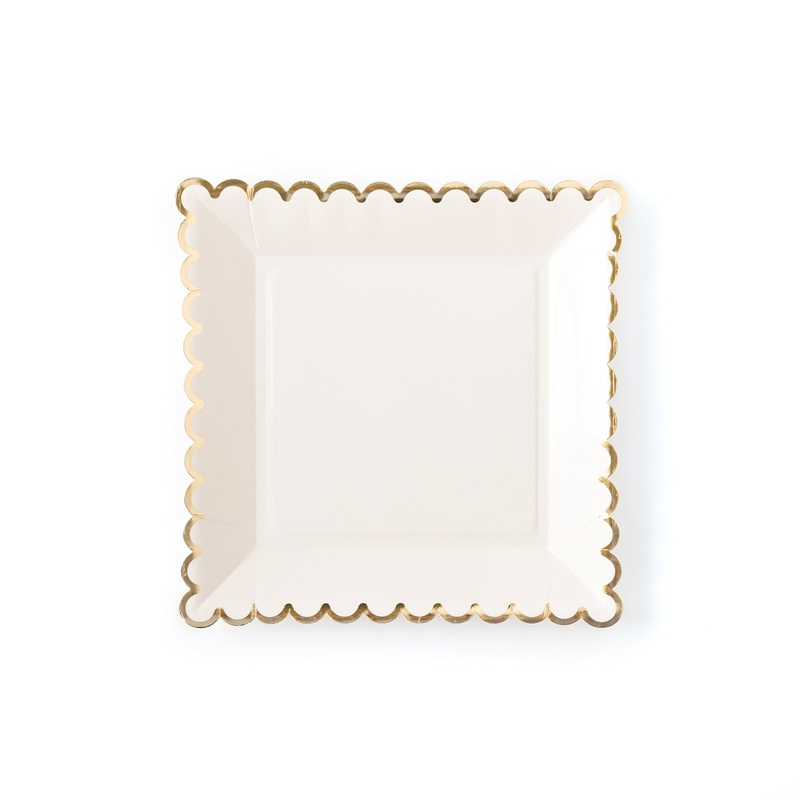 Cream Scalloped 9 Paper Plates