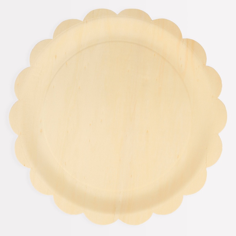 Wooden Scalloped Large Plates (x 8)