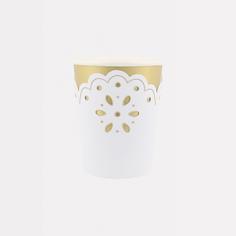 Broderie Anglaise Lace White Cups (x 8)