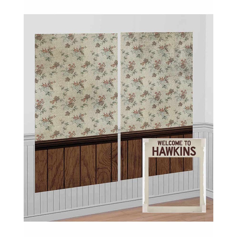 Stranger Things Giant Photo Frame with Backdrop 1.65m