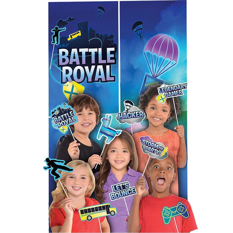 Battle Royal Scene Setter with Props Pack of 16