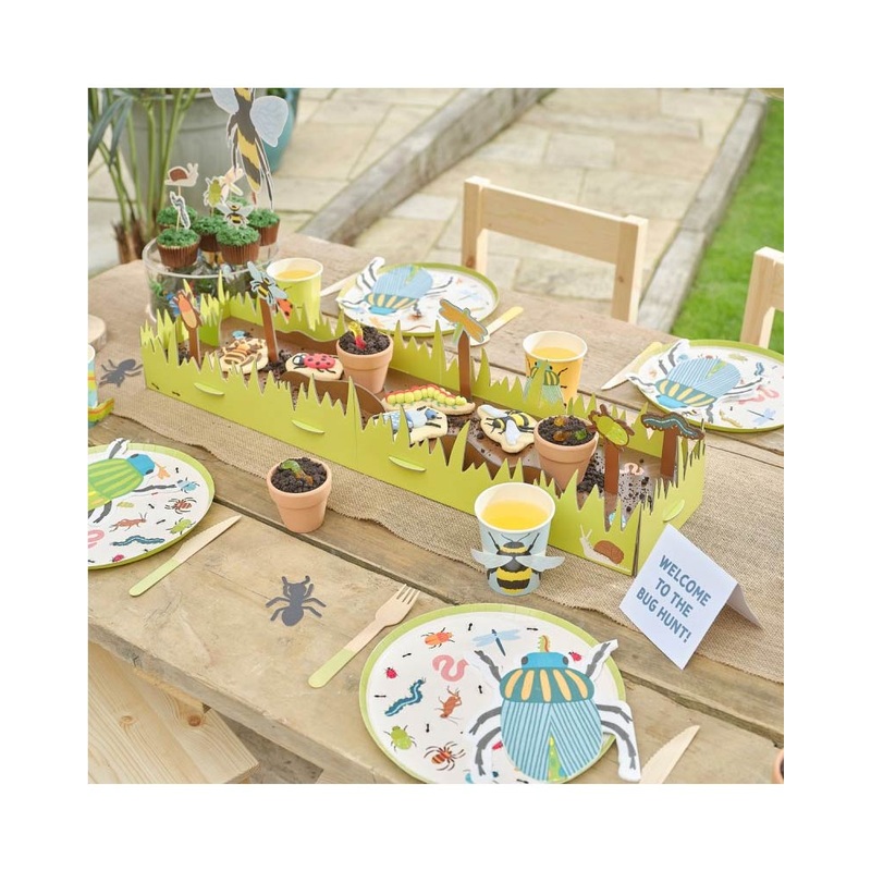 Bugging Out Bug Hunt Treat Stand